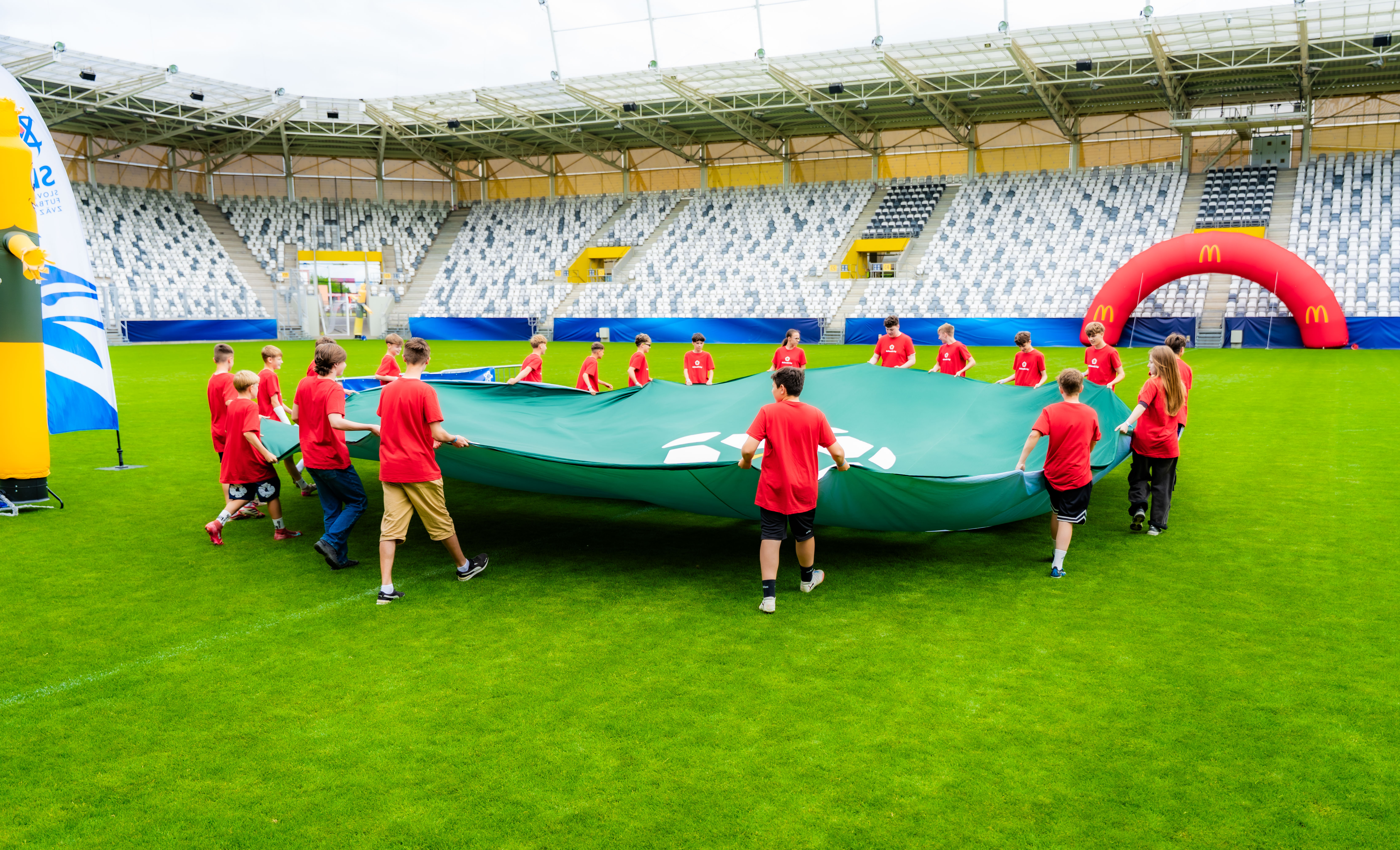 McDonalds Cup - Majstrovstva Slovenska vo futbale najmladsich ziakov a ziacok-1-18